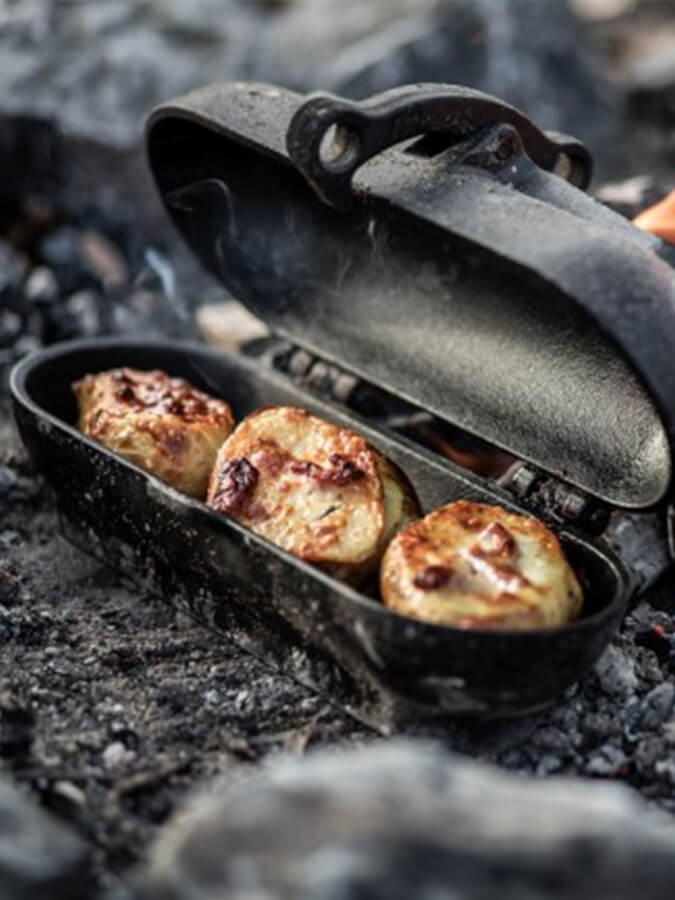 Petromax Cast-Iron Potato Cooker