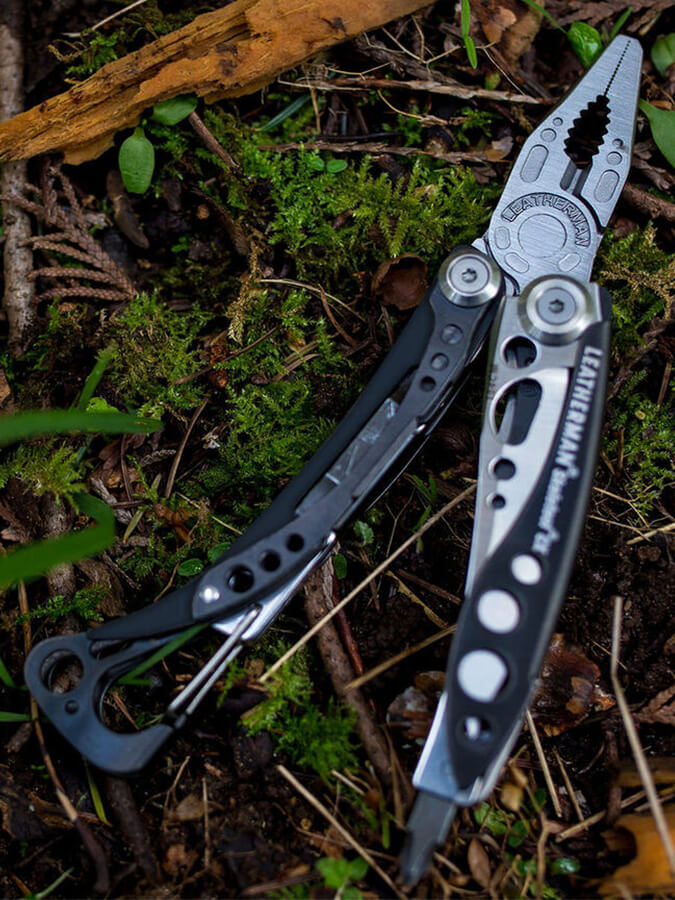 Leatherman Skeletool CX Pocket Multi-Tool - Black DLC with Stainless Steel